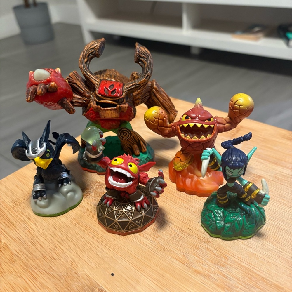 Activision action Figure lot